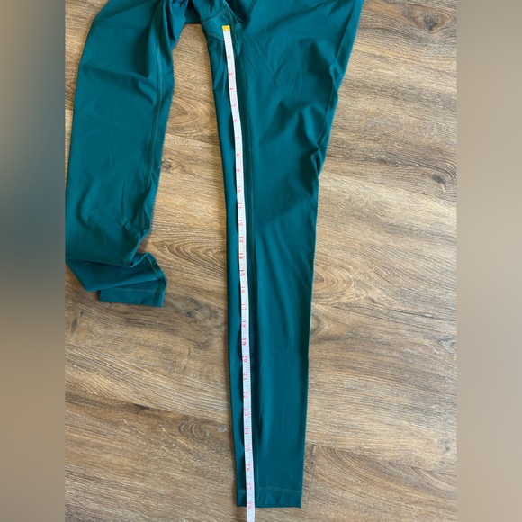 Lululemon NWOT tights in emerald green - Picture 7 of 7